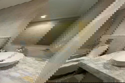 Foto 33 - Aykon City Stylish 2 BHK Beach Bay View
