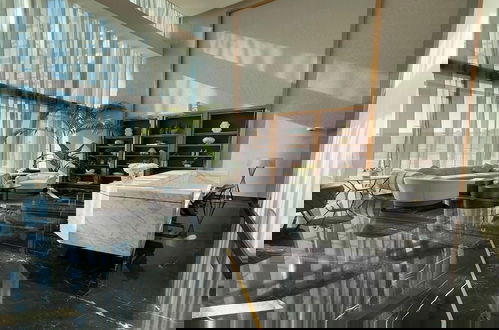 Foto 4 - Aykon City Stylish 2 BHK Beach Bay View