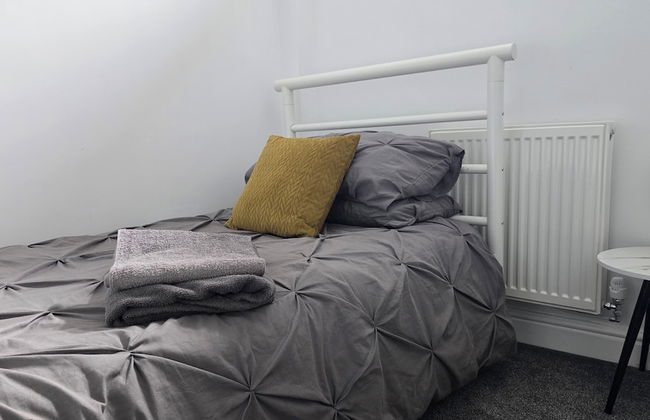 3 bed Apartment in Huddersfield - Foto 5