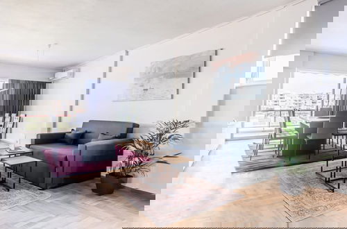Foto 51 - Spacious and Sunlit Seaside Flat