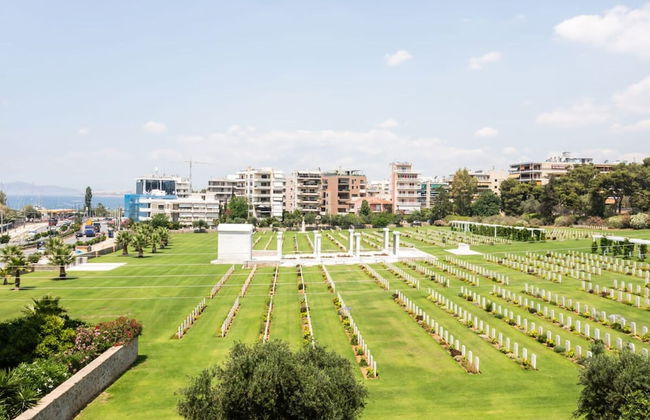 Spacious and Sunlit Seaside Flat - Photo 52