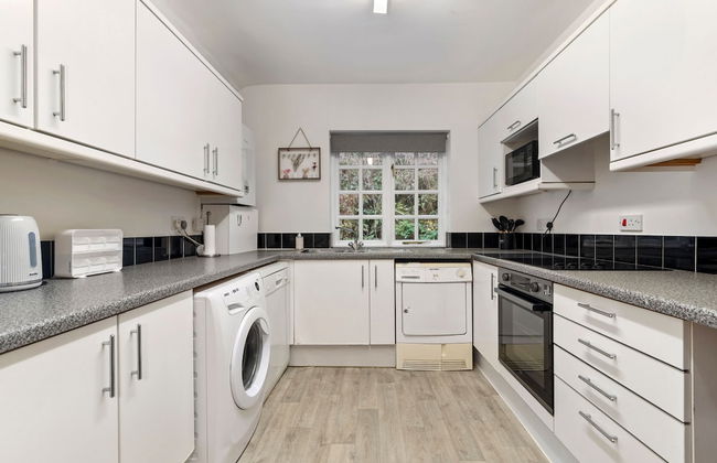 5 Sunny Cove - Direct Beach Access Sea Views - Photo 13