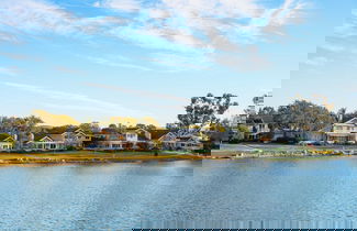Photo 1 - Waterfront Retreat With Stunning Views Modern Co