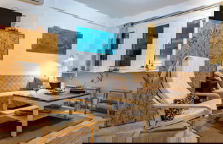 Foto 2 - Downtown Central Suite With Private Parking