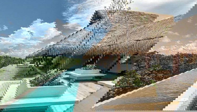 Foto 1 - 2 Br. Roof W/infinity Pool + Jacuzzi Spacious