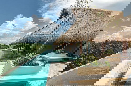 Foto 1 - 2 Br. Roof W/infinity Pool + Jacuzzi Spacious