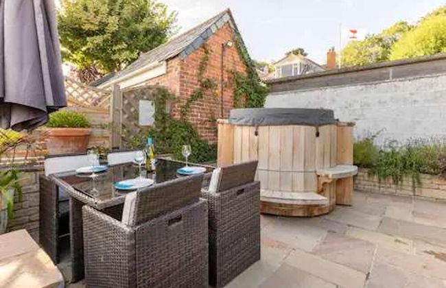 Apartmentsleeps3-garden-hottub-parking - Foto 12