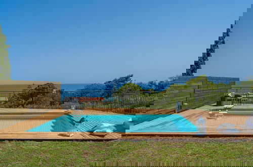 Foto 2 - Villa Casa De Sun With Seaview Pool