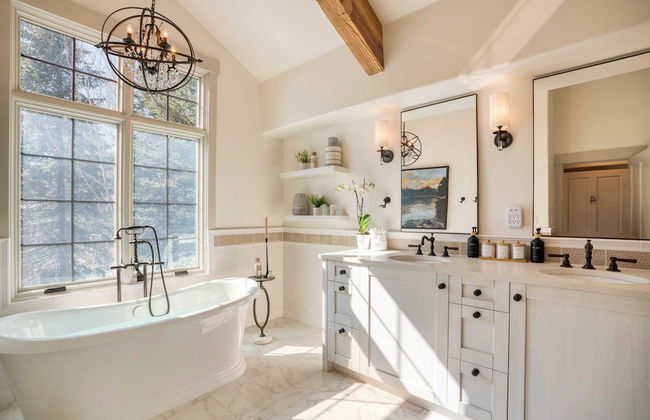 Luxury Mountain Estate w/ Indoor Pool, Gym & Hot Tub Near Keystone Sleeps 21 - Foto 57