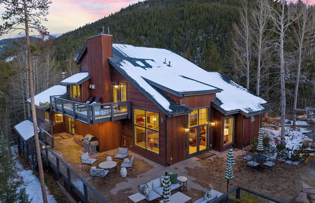Luxury Mountain Estate w/ Indoor Pool, Gym & Hot Tub Near Keystone Sleeps 21 - Foto 1