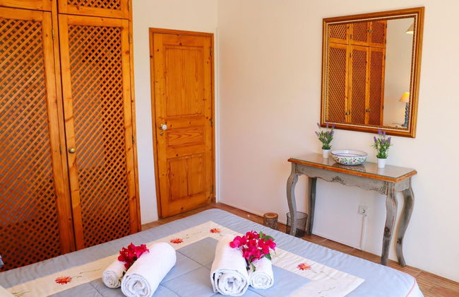 Idyllic Farm House With Huge Garden for 14pax - Foto 15