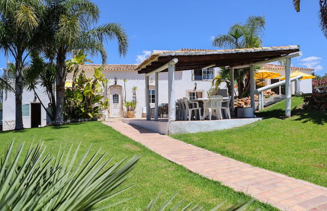 Idyllic Farm House With Huge Garden for 14pax - Foto 79