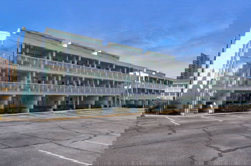Foto 40 - 2BR Condo With 2 Balconies, Pool, and Steps to the Gulf Near Pier Park!