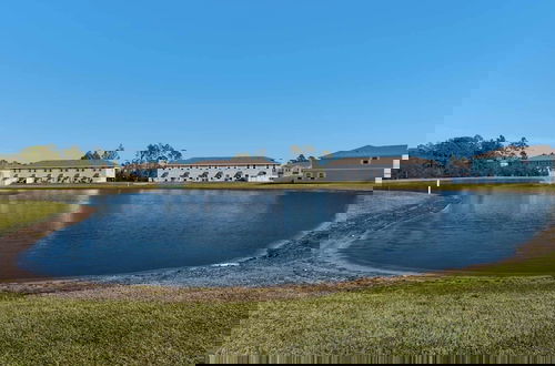 Foto 31 - Modern 3-bedroom Townhouse Minutes From the Beach!