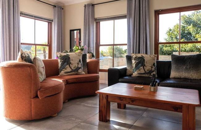 Serene Langebaan Getaway With Garden Views - Foto 10