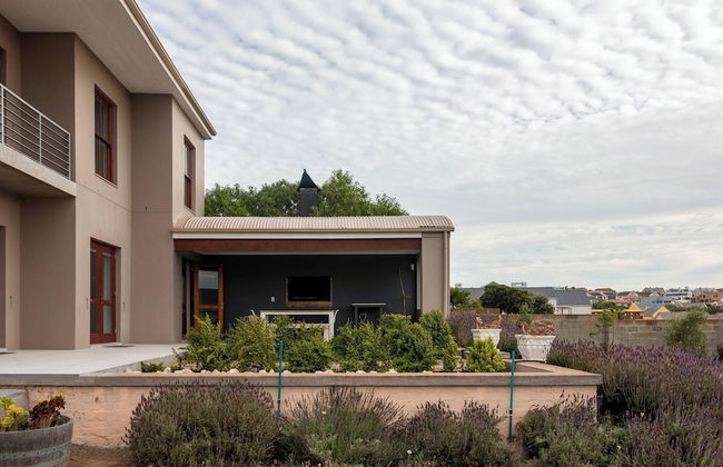 Serene Langebaan Getaway With Garden Views - Foto 50
