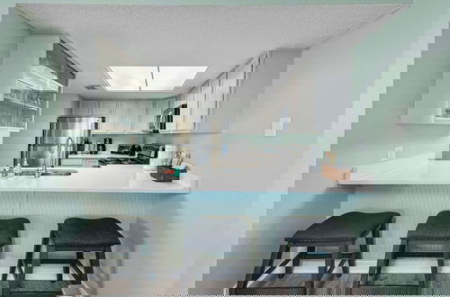 Foto 10 - The Perfect Spot Condo for 8!