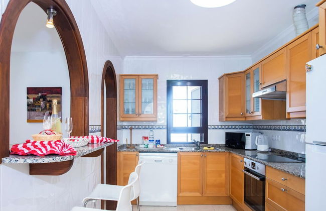 3 Bed Villa - Pool, Terrace, Bbq, Near Beach - Foto 10
