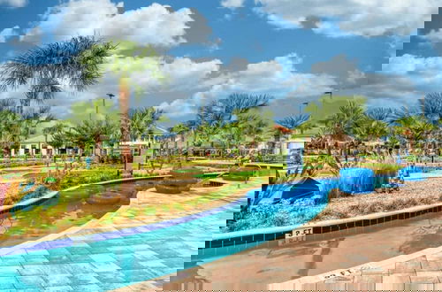 Foto 41 - Private Disney Oasis With Pool Hot Tub Ps5 and Modern Amenities