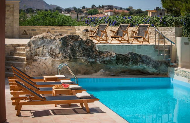 Phaistos Villas - Villa Kastalia Poolside Retreat - Photo 5