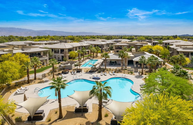 A Luxurious Oasis Experience in Desert Palm - Foto 6