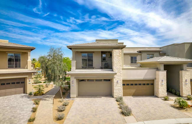 A Luxurious Oasis Experience in Desert Palm - Foto 16