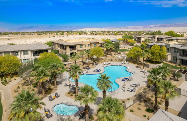 A Luxurious Oasis Experience in Desert Palm - Foto 52