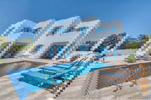 Foto 18 - Seaside Splendor - Apollo s Poolside Retreat