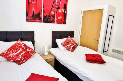 Photo 8 - Beautiful 2-bed Apartment Sleeps 5 in Birmingham