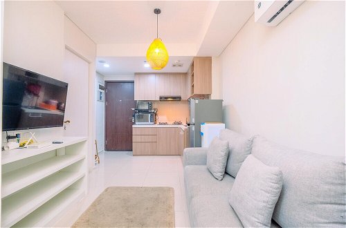 Photo 10 - Homey And Comfort Stay 2Br Daan Mogot City Apartment