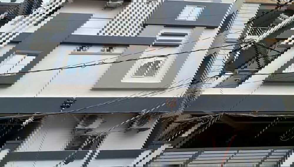 Primary image