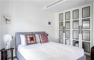 Photo 3 - Modern Chelsea Apartment