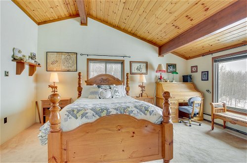 Foto 3 - Cozy Mountain Home on 10 Acres w/ Fire Pit + Games