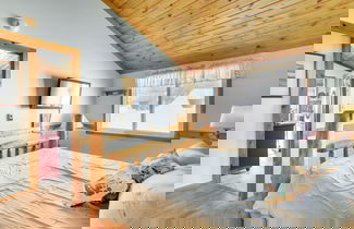 Foto 3 - Cozy Mountain Home on 10 Acres w/ Fire Pit + Games