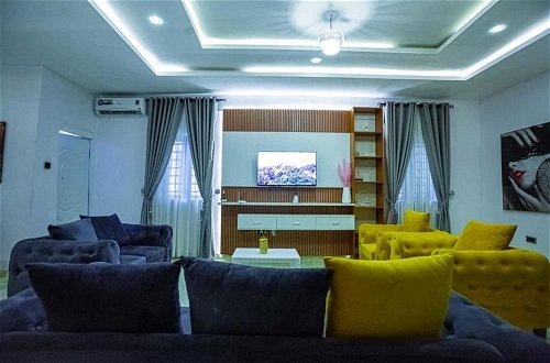 Photo 8 - Immaculate 3-bed Duplex Apartment in Lagos