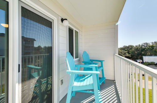 Photo 18 - Family-friendly Gulf Shores Condo on the Beach