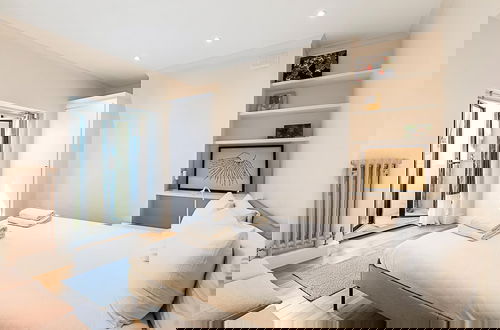 Photo 33 - NSP - Stylish Kings Cross Apartment With Garden Re