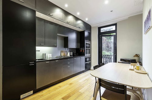 Foto 9 - Beautiful Two-bed Abode Near King Cross