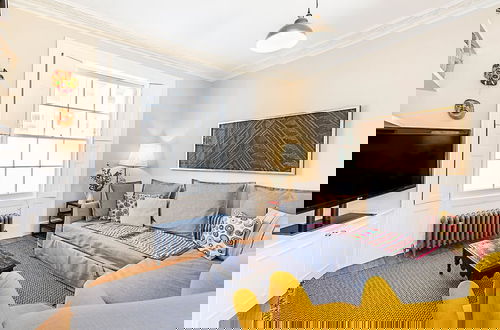 Photo 21 - NSP - Stylish Kings Cross Apartment With Garden Re