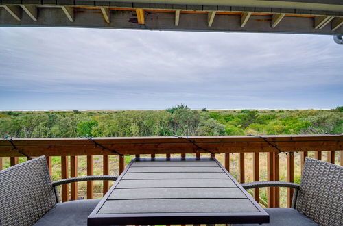 Foto 19 - Dog-friendly Ocean Shores Condo w/ Balcony & Views