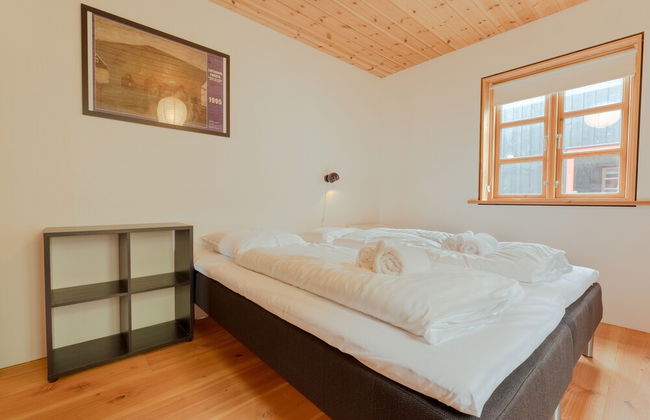 Nordic Serenity | Amazing Sea And Mountain View - Photo 5