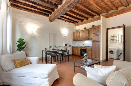 Photo 5 - Leoni 10 in Firenze With 1 Bedrooms and 1 Bathrooms