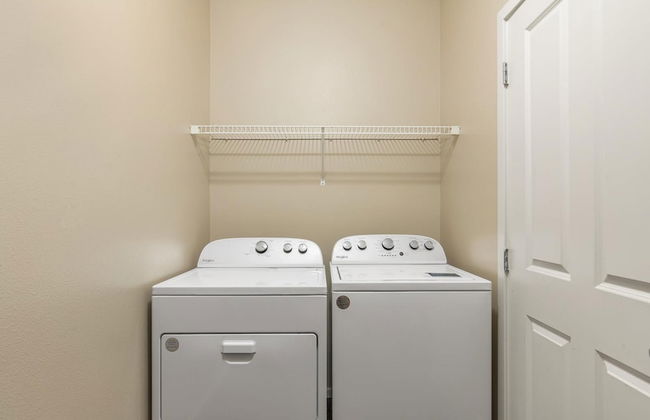 Bellevue Modern 2BD 2BA Apartment - Photo 19