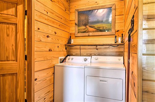 Photo 5 - Hot Springs Cabin Rental: 2 Mi to Lake Hamilton