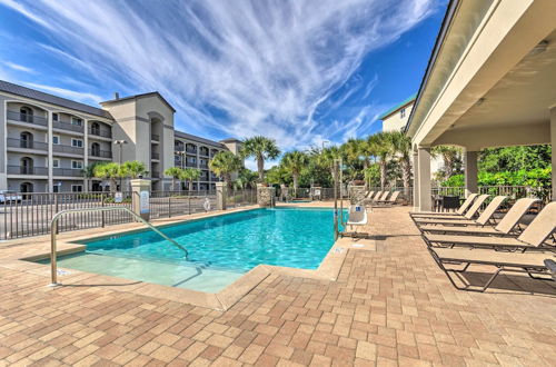 Foto 13 - Miramar Beach Home: Patio, Pool, Walk to Gulf