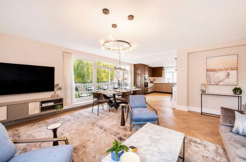 Photo 9 - Ultra Luxury Central London 3bed Apartment