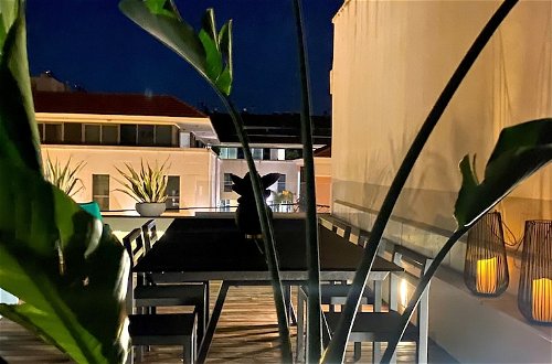 Foto 32 - Premier Artful City Loft with Terrace