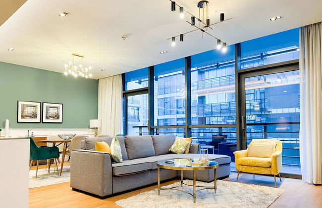 Aya - Impeccable 1BR Apartment with Balcony in City Walk - Foto 14