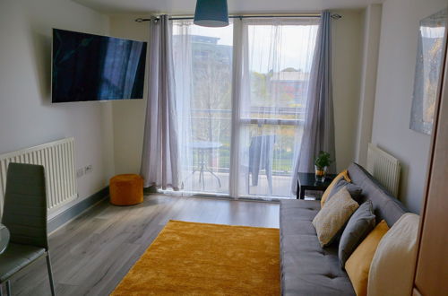 Photo 6 - Birmingham City Centre Apartment