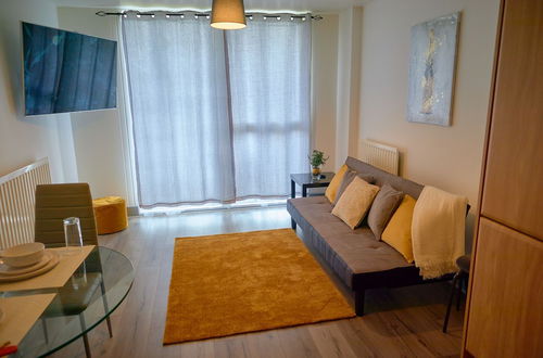 Photo 11 - Birmingham City Centre Apartment